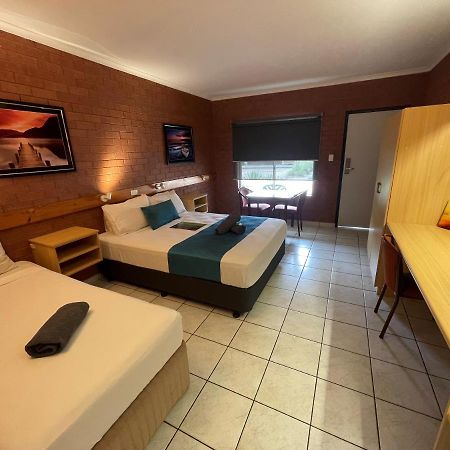 Pine Tree Motel Катерін Екстер'єр фото